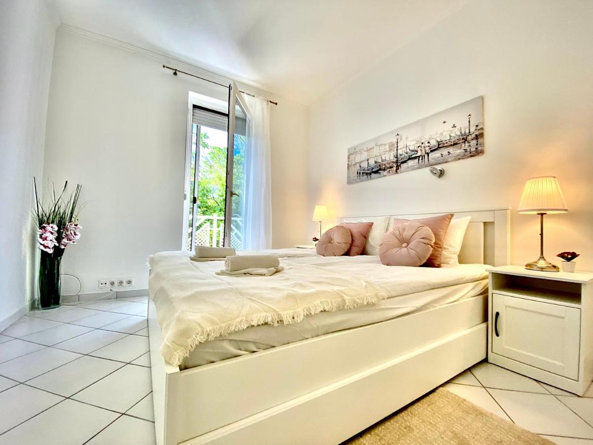 Mirell Apartman Сегед Екстер'єр фото