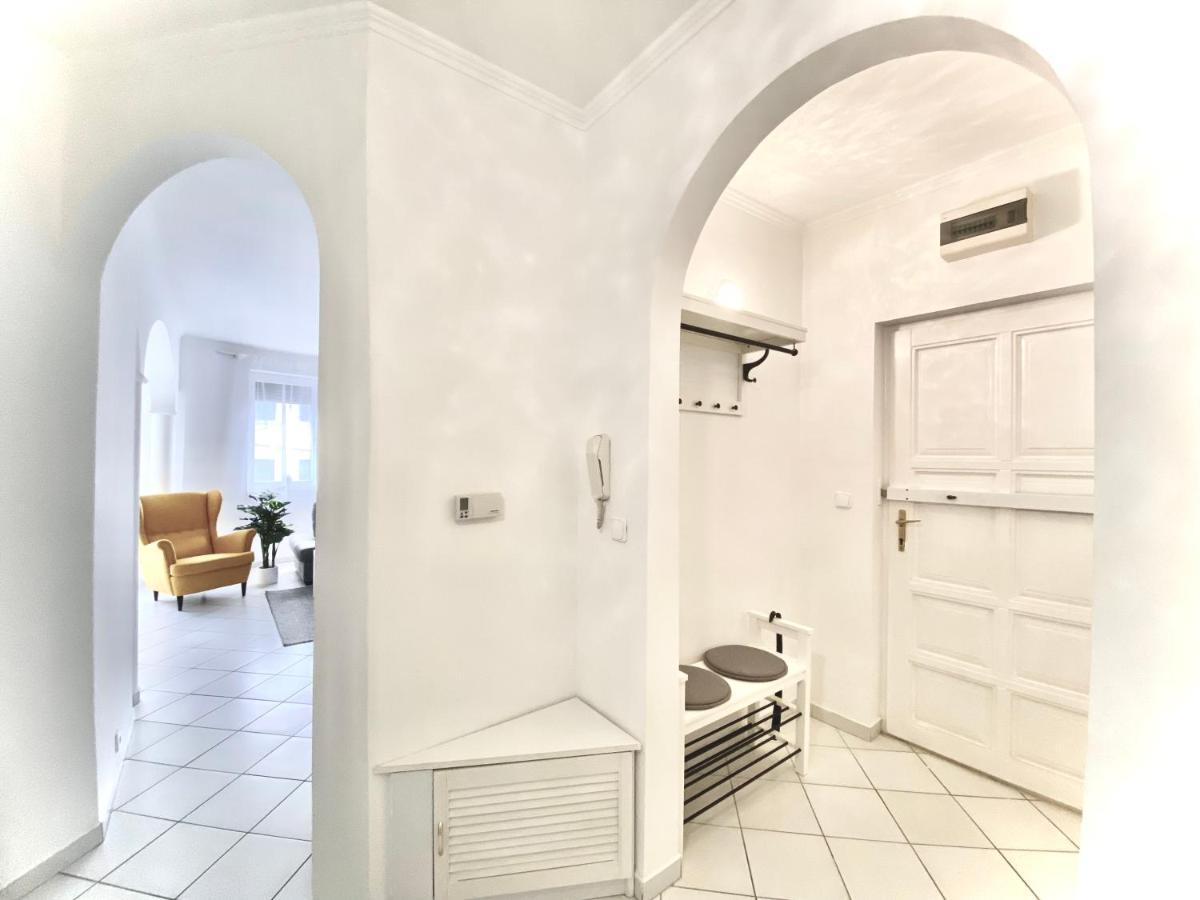 Mirell Apartman Сегед Екстер'єр фото